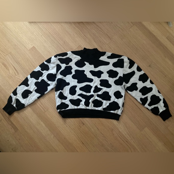 Fashion Brand Company Cow Print Knit Sweater - out of print! - Picture 2 of 13